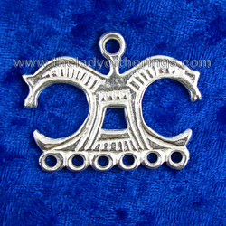 Horse necklace divider
