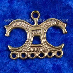 Horse necklace divider